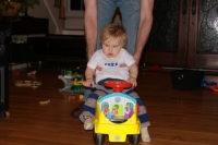 Linus on the car